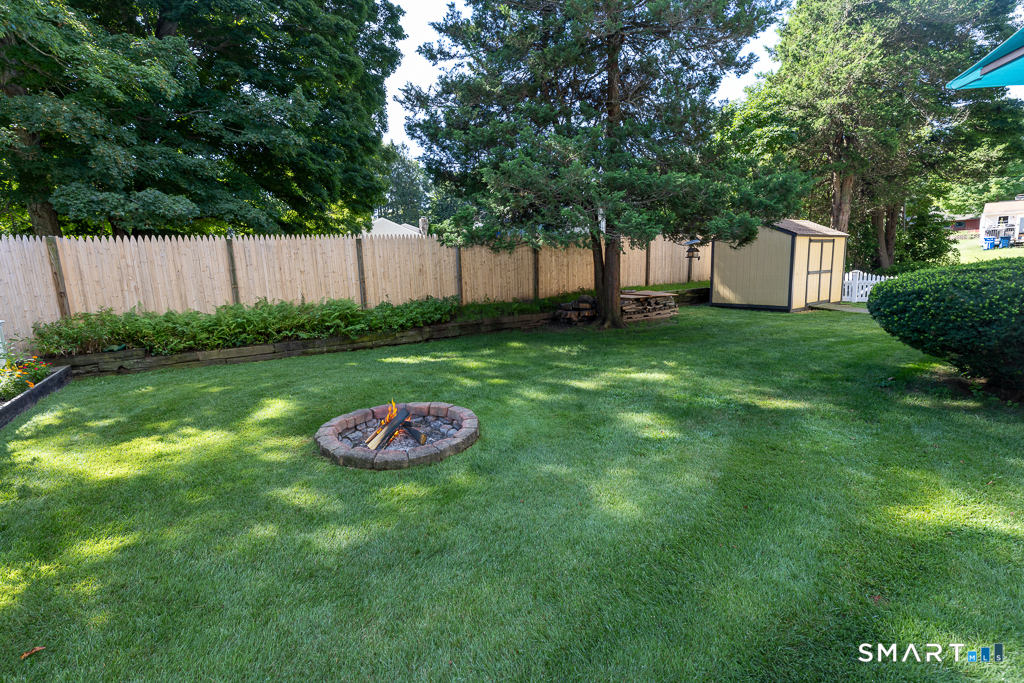 428 Hammock Road Westbrook, CT 06498 - Photo 30 of 40 Fenced in backyard
