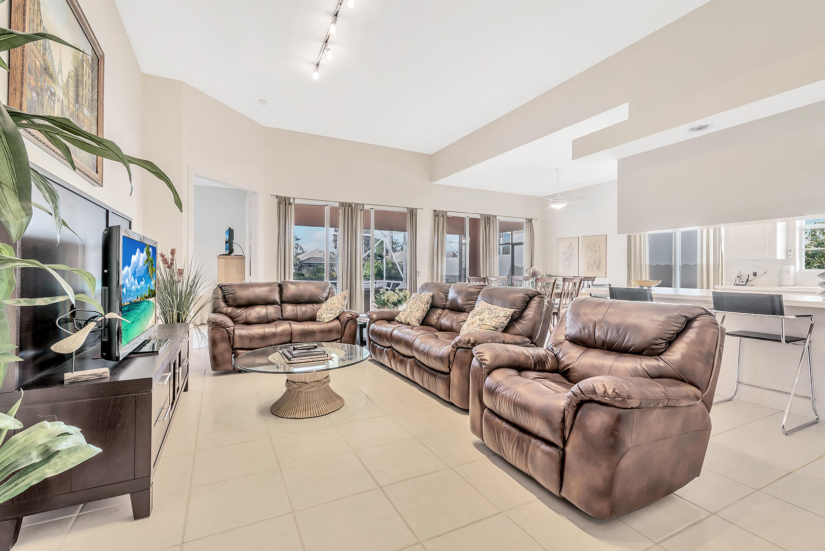 7765 Red River Road West Palm Beach, FL 33411 - Photo 8 of 44 Living area (6)