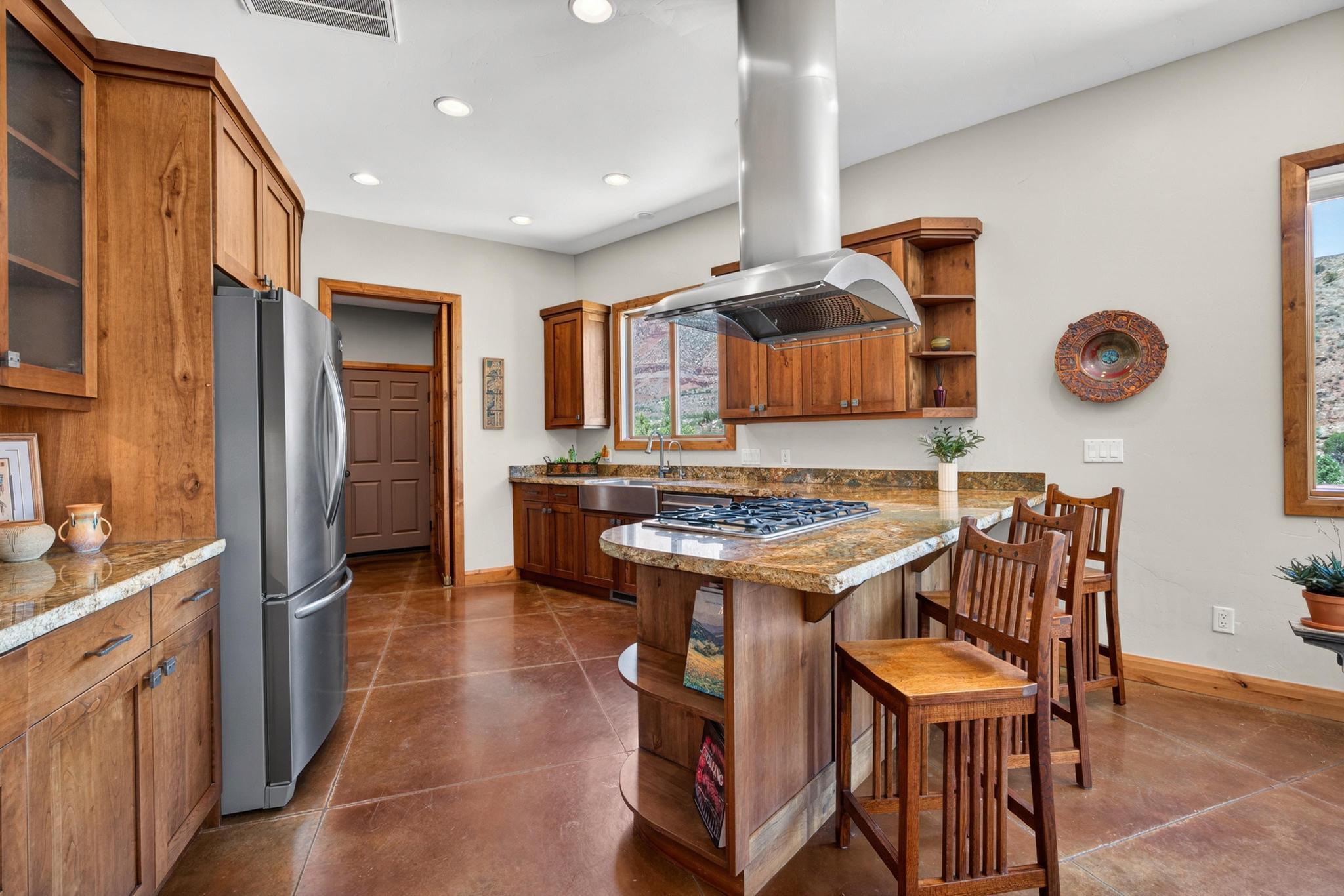 2907 Zuni Circle Springdale, UT 84767 - Photo 89 of 99 "Protected Views. End-of-Cul-de-Sac Privacy. Minutes from Zion NP."