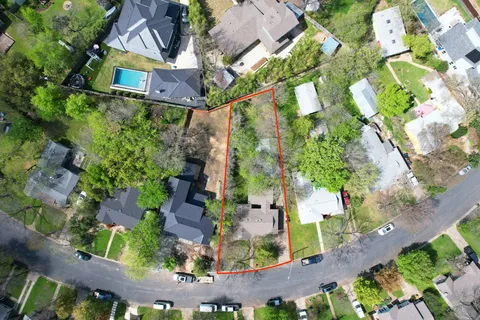 $595,000 | 5110 Valley Oak Drive, Austin, TX 78731