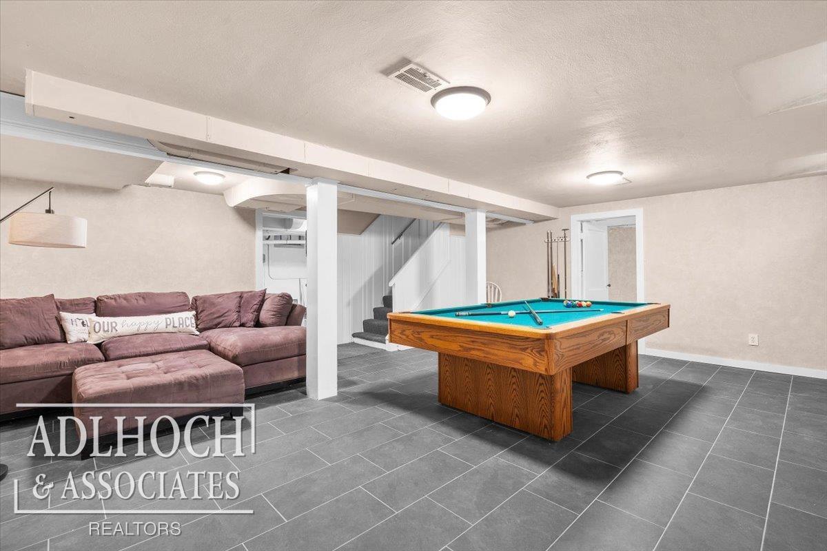 827 Fisher Road Grosse Pointe, MI 48230 - Photo 38 of 53 50193483-45abff47-6af8-48f9-925d-9d4fa9144261.JPG