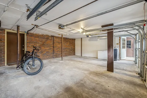 a view of a garage