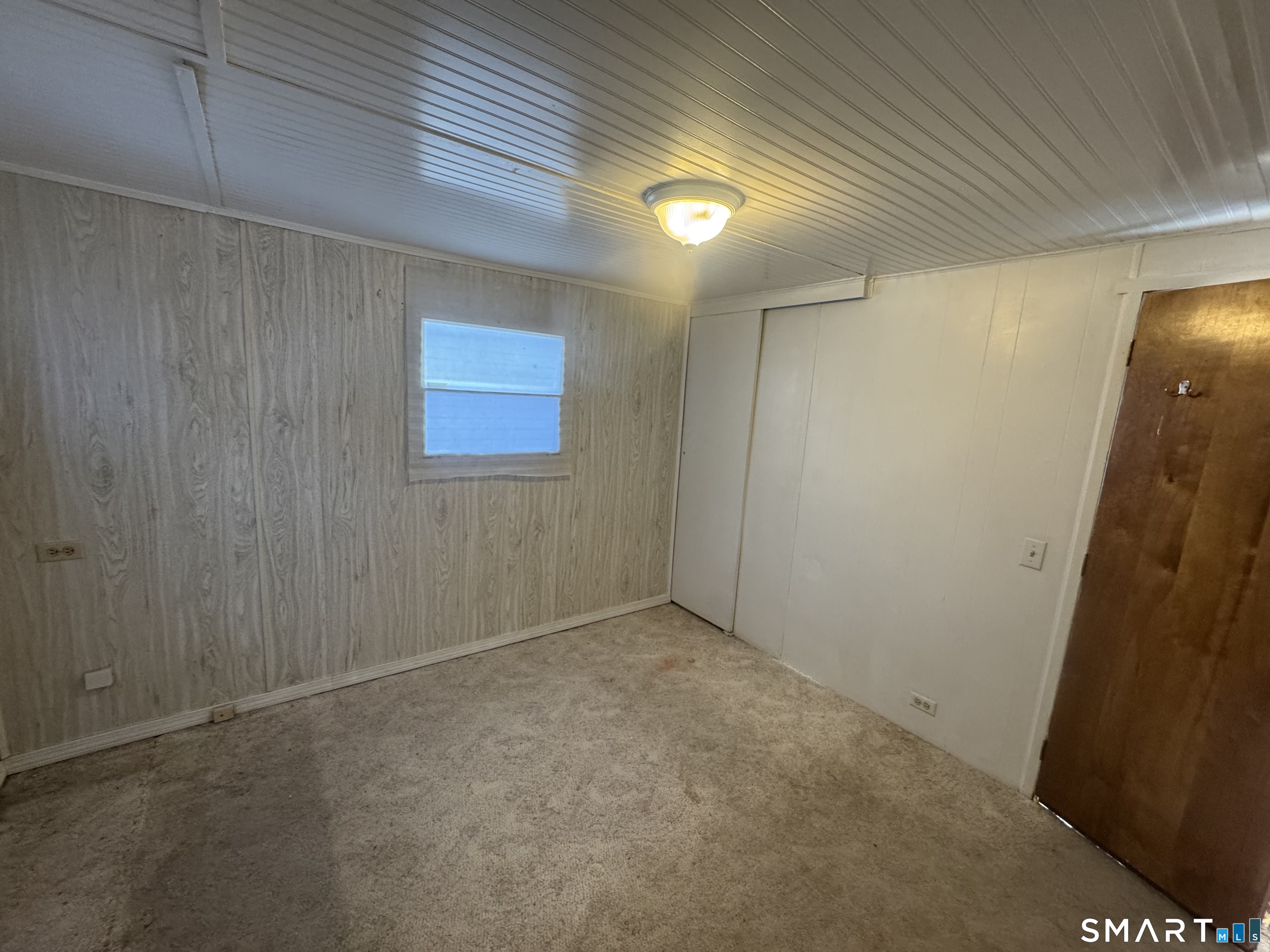 2 Montauk Road East Hartford, CT 06118 - Photo 5 of 9
