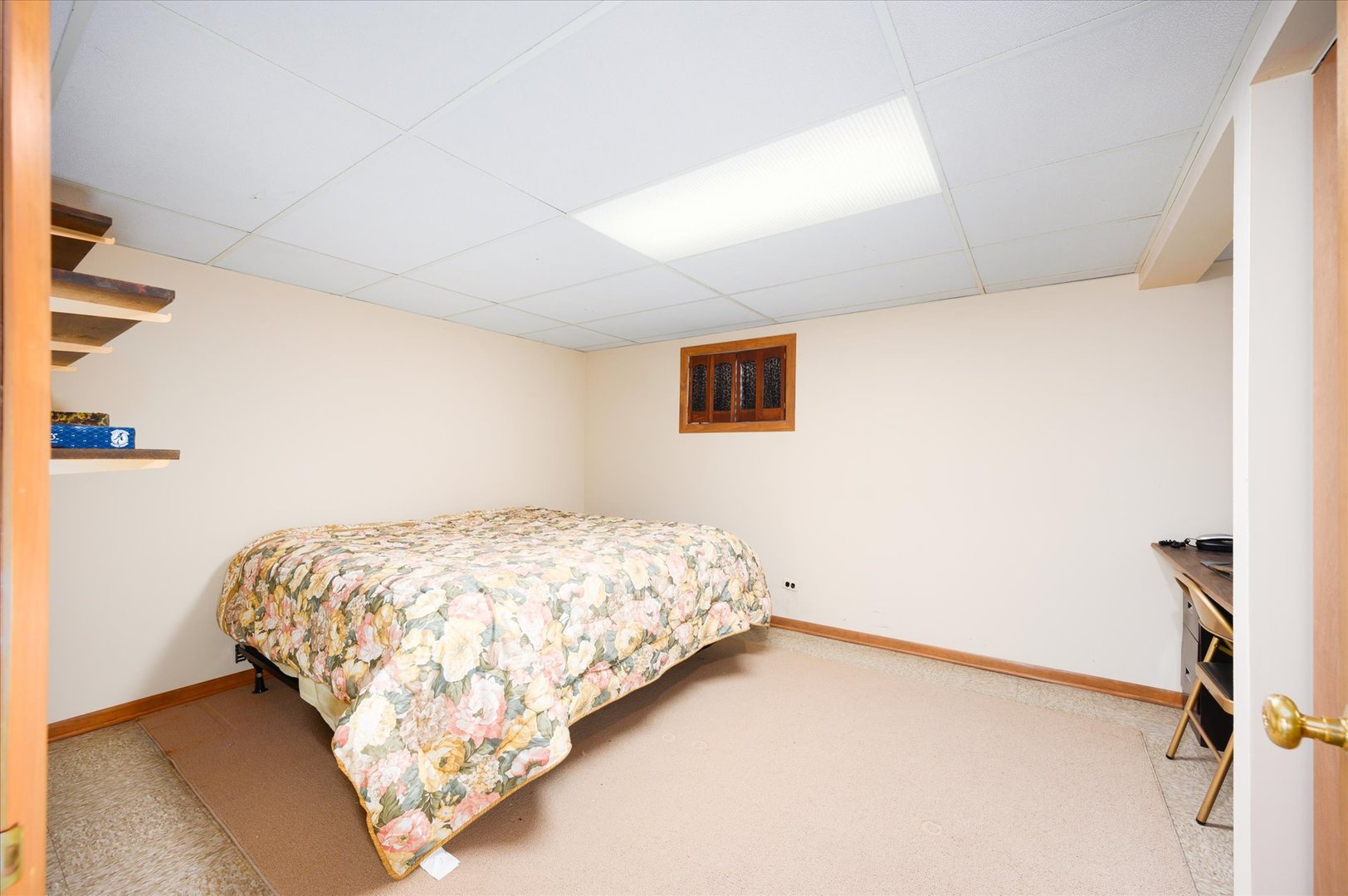366 Lance Drive Des Plaines, IL 60016 - Photo 23 of 33 a bedroom with a bed and a window