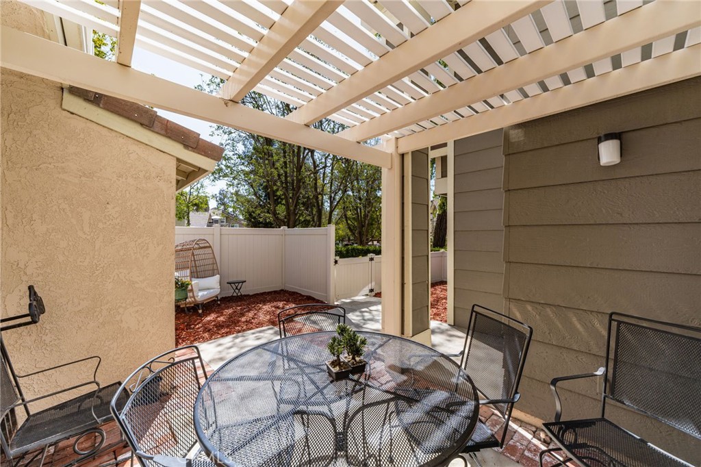20721 East Crest Lane, Unit B Walnut, CA 91789 - Photo 6 of 41