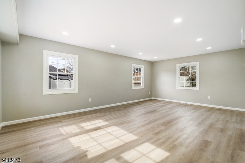 27 Harper Lane Willingboro, NJ 08046 - Photo 11 of 32