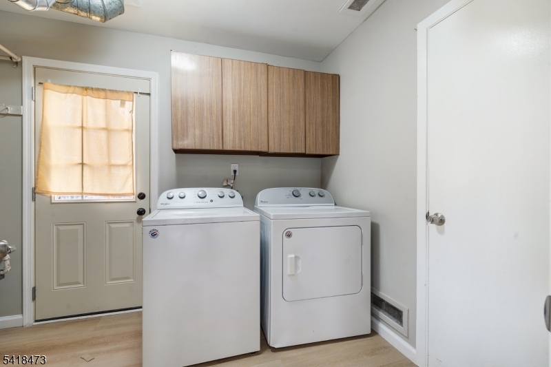 27 Harper Lane Willingboro, NJ 08046 - Photo 12 of 32