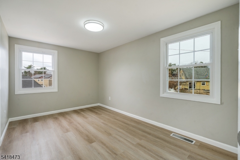 27 Harper Lane Willingboro, NJ 08046 - Photo 13 of 32