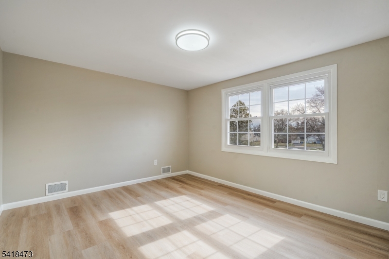 27 Harper Lane Willingboro, NJ 08046 - Photo 16 of 32