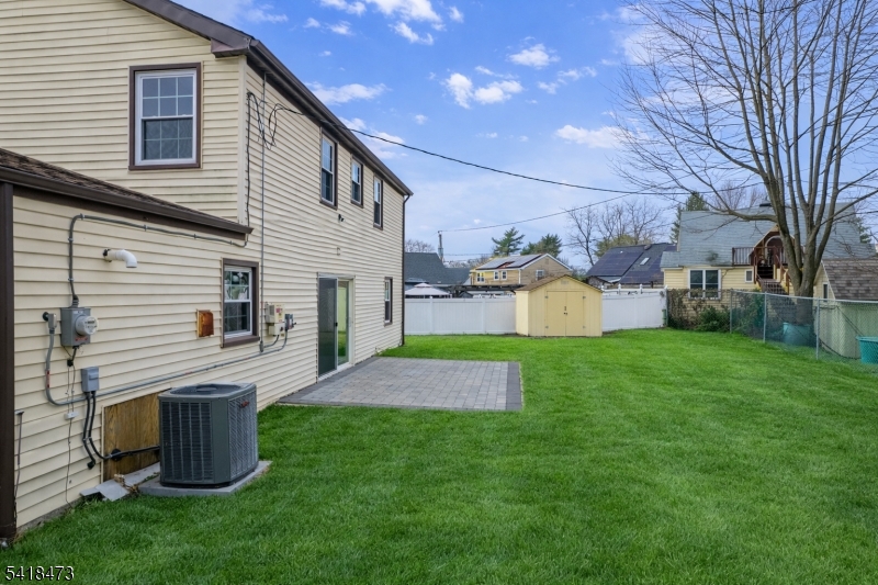 27 Harper Lane Willingboro, NJ 08046 - Photo 3 of 32