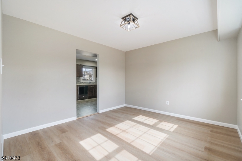 27 Harper Lane Willingboro, NJ 08046 - Photo 8 of 32