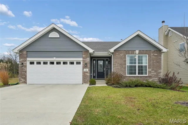 $370,000 | 120 Dark Horse Court, Wentzville, MO 63385
