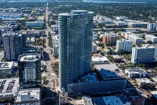 $2,070,000 | 400 Central Avenue, Unit 2006, St. Petersburg, FL 33701