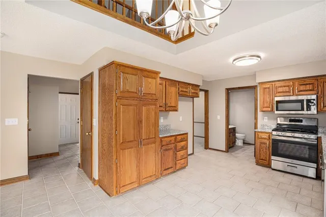 $380,000 | 3665 Southwest Kimstin Circle, Blue Springs, MO 64015