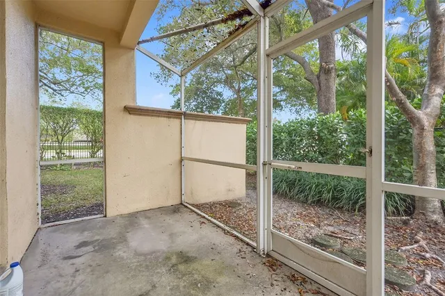 $475,000 | 9640 Royal Palm Boulevard, Coral Springs, FL 33065