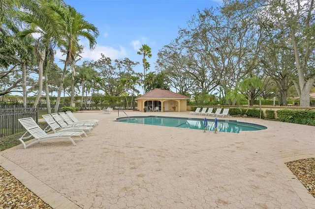 $475,000 | 9640 Royal Palm Boulevard, Coral Springs, FL 33065