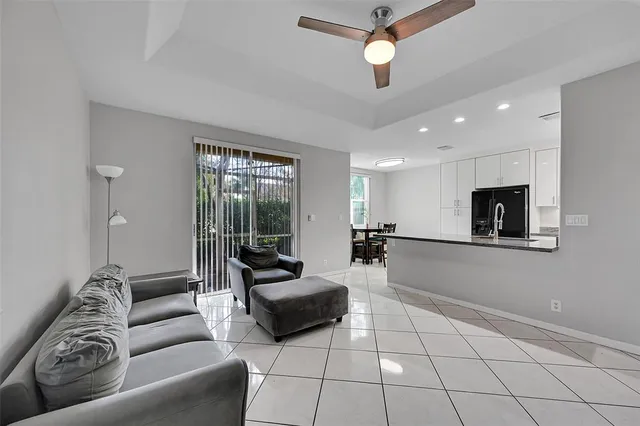 $475,000 | 9640 Royal Palm Boulevard, Coral Springs, FL 33065