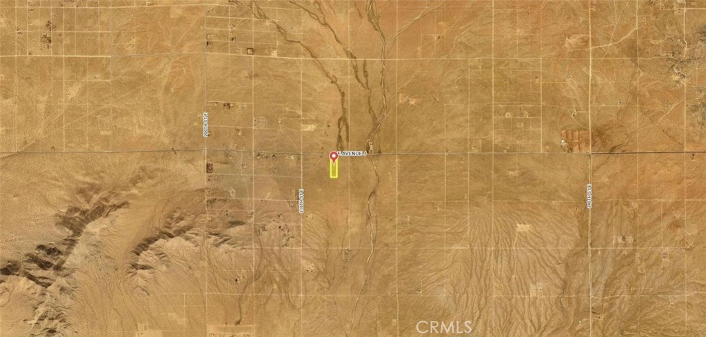 39 East 213th Street Lancaster, CA 93535 - Photo 13 of 19 a bathroom with a shower