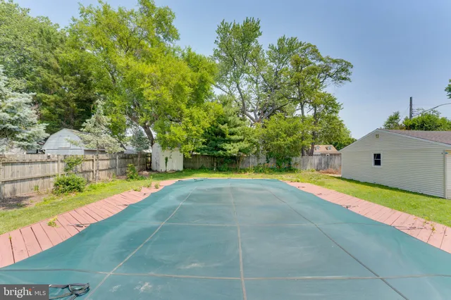 $580,000 | 1216 Farmview Road, Pasadena, MD 21122