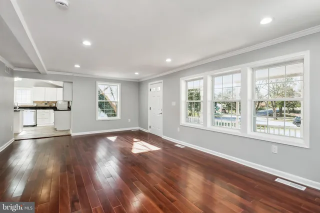 $580,000 | 1216 Farmview Road, Pasadena, MD 21122