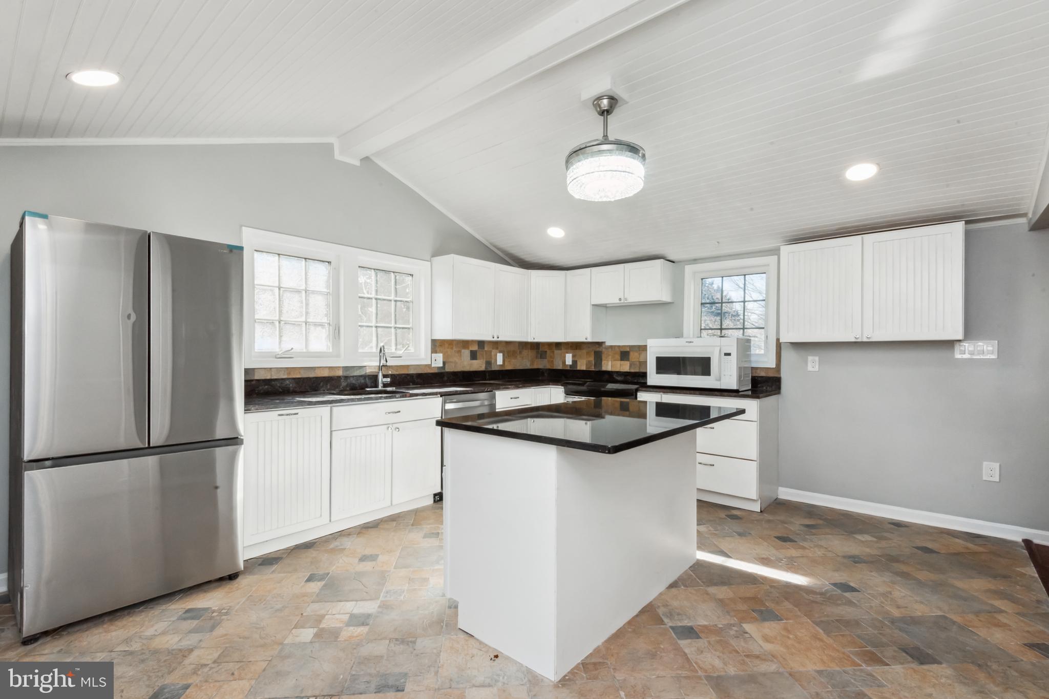 1216 Farmview Road Pasadena, MD 21122 - Photo 22 of 39 Gallery Image 22