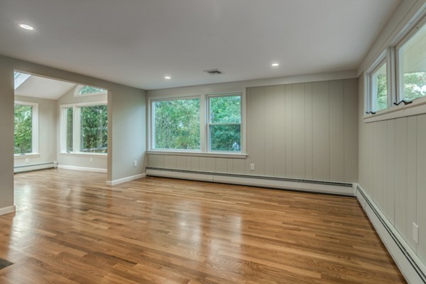 6 Doncaster Road Lynnfield, MA 01940 - Photo 18 of 30 Gallery Image 18