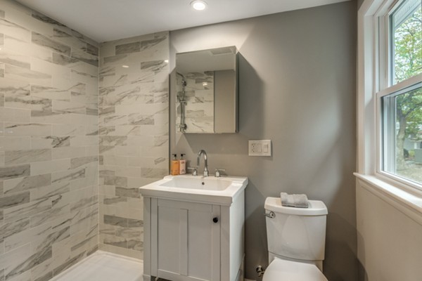 6 Doncaster Road Lynnfield, MA 01940 - Photo 22 of 30 Gallery Image 22