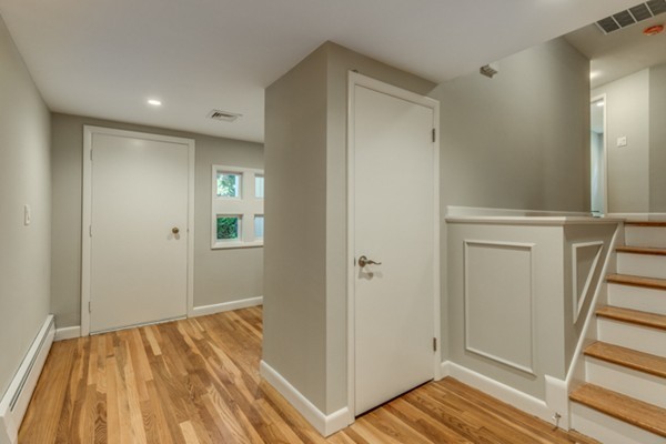 6 Doncaster Road Lynnfield, MA 01940 - Photo 5 of 30 Gallery Image 5
