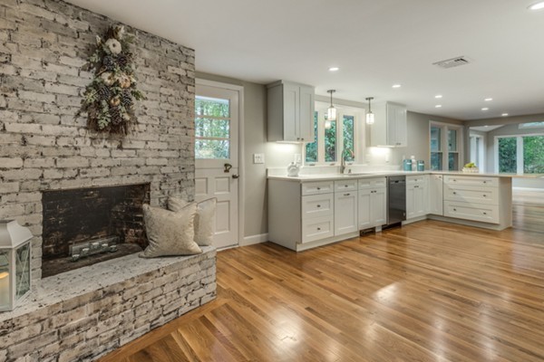 6 Doncaster Road Lynnfield, MA 01940 - Photo 10 of 30 Gallery Image 10