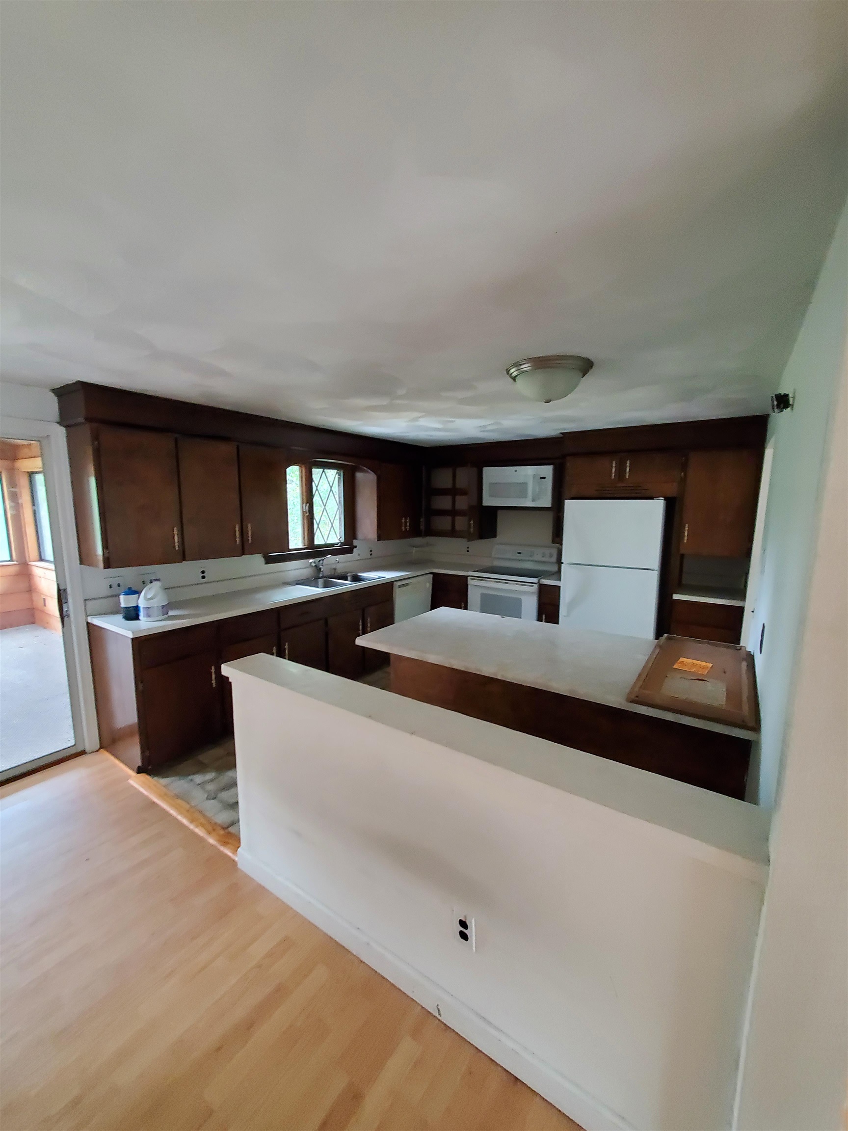 133 Windham Road Pelham, NH 03076 - Photo 8 of 17
