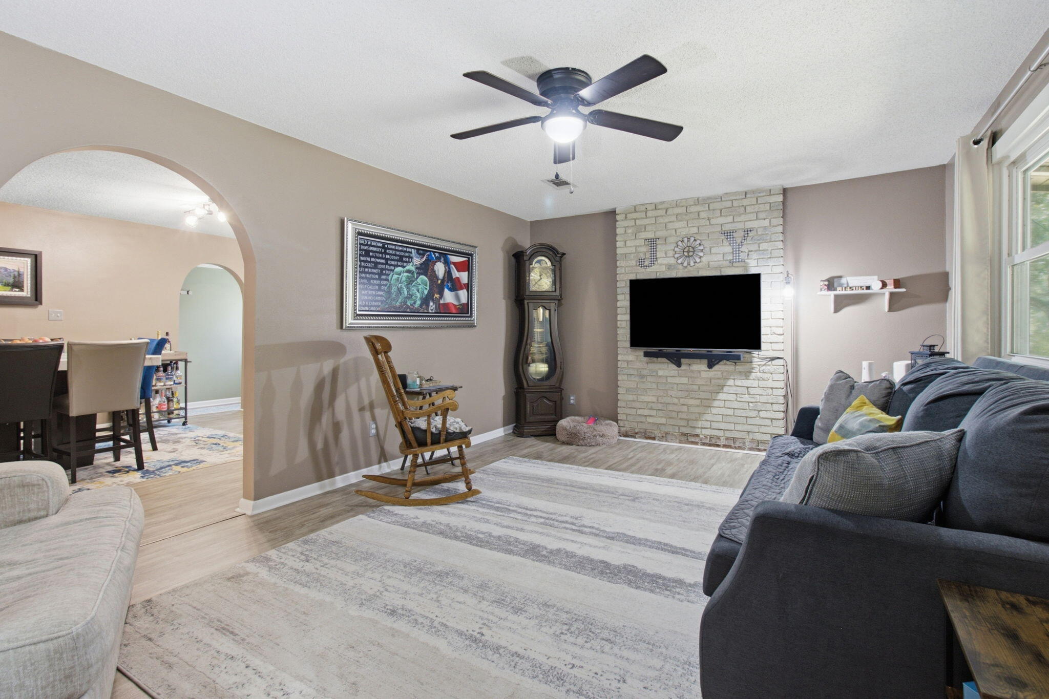 5655 Woolley Road Crestview, FL 32539 - Photo 11 of 56 13-web-or-mls-IMG_5990_with_tv