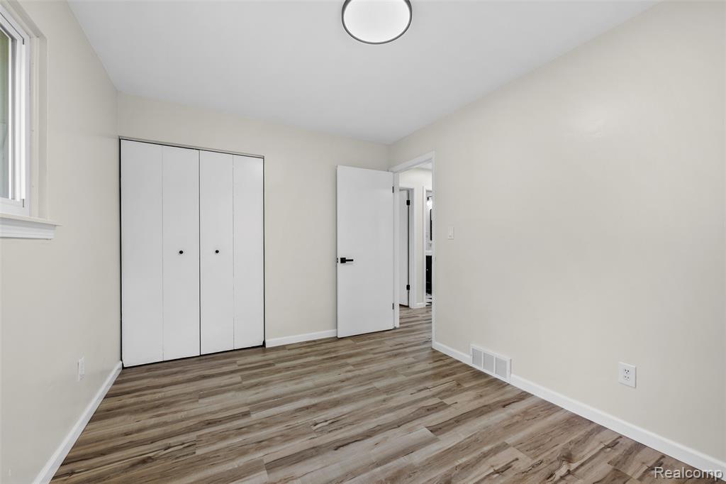 26027 Ross Street Inkster, MI 48141 - Photo 15 of 23