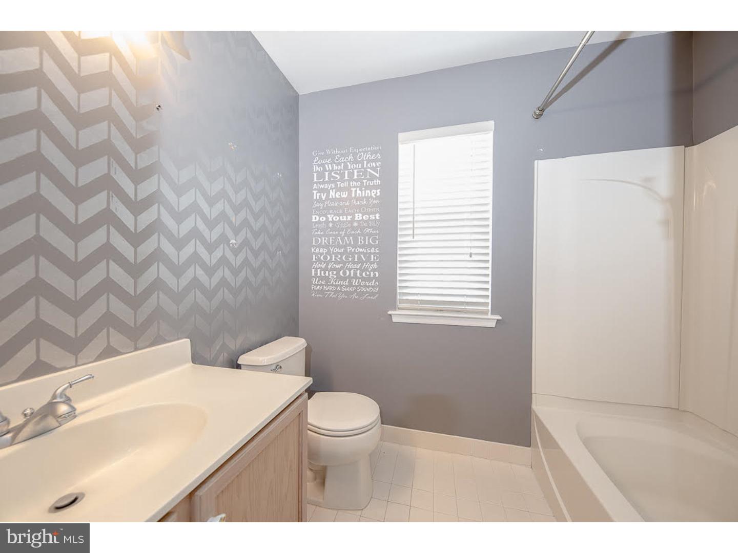 910 Denston Road Thorofare, NJ 08086 - Photo 19 of 19 Bathroom