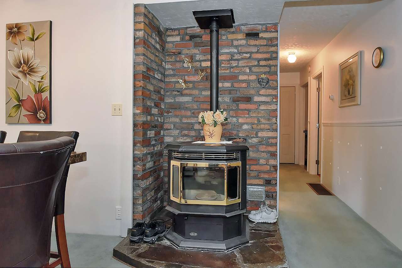 32416 North Perry Road Deer Park, WA 99006 - Photo 9 of 20 Gallery Image 9