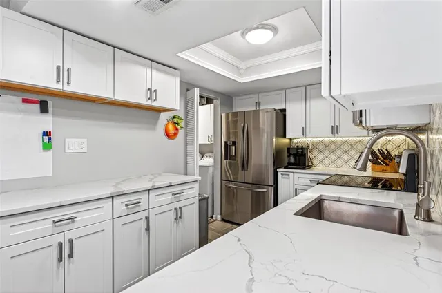 $269,900 | 2003 Lennox Road East, Unit 2003, Palm Harbor, FL 34683