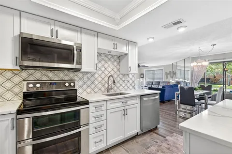 $274,500 | 2003 Lennox Road East, Unit 2003, Palm Harbor, FL 34683