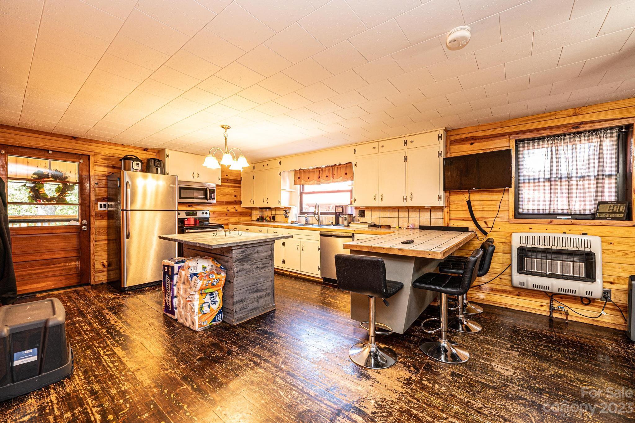 5888 Miller Bridge Road Connelly Springs, NC 28612 - Photo 6 of 38 Gallery Image 6