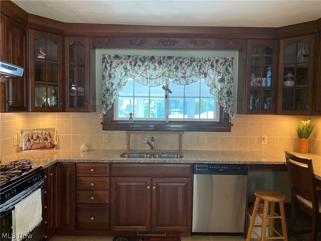 97 Canton Road Akron, OH 44312 - Photo 9 of 25 Gallery Image 9