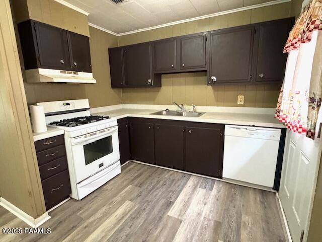 719 Wattigny Street Jeanerette, LA 70544 - Photo 2 of 15 Kitchen