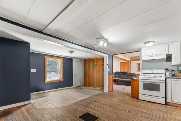 $285,000 | 68 Colburn Farm Road, Newbury, NH 03255