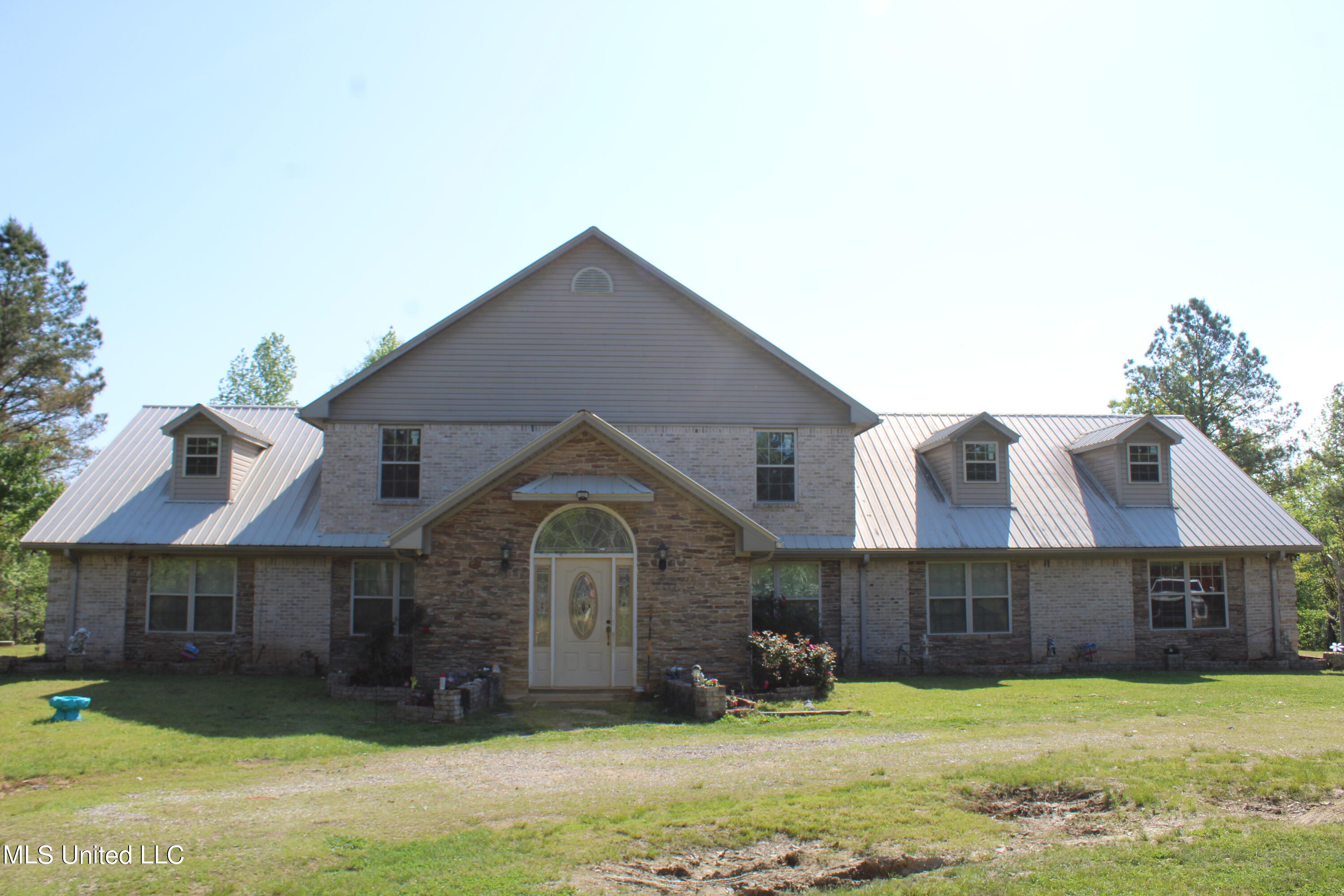 361 Brents Road Potts Camp, MS 38659 - Photo 2 of 23 IMG_3735