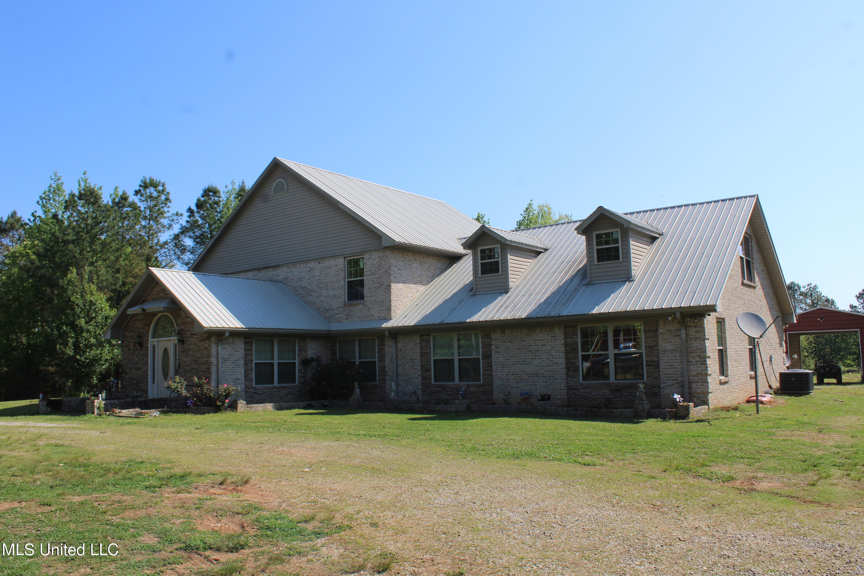 361 Brents Road Potts Camp, MS 38659 - Photo 3 of 23 IMG_3736