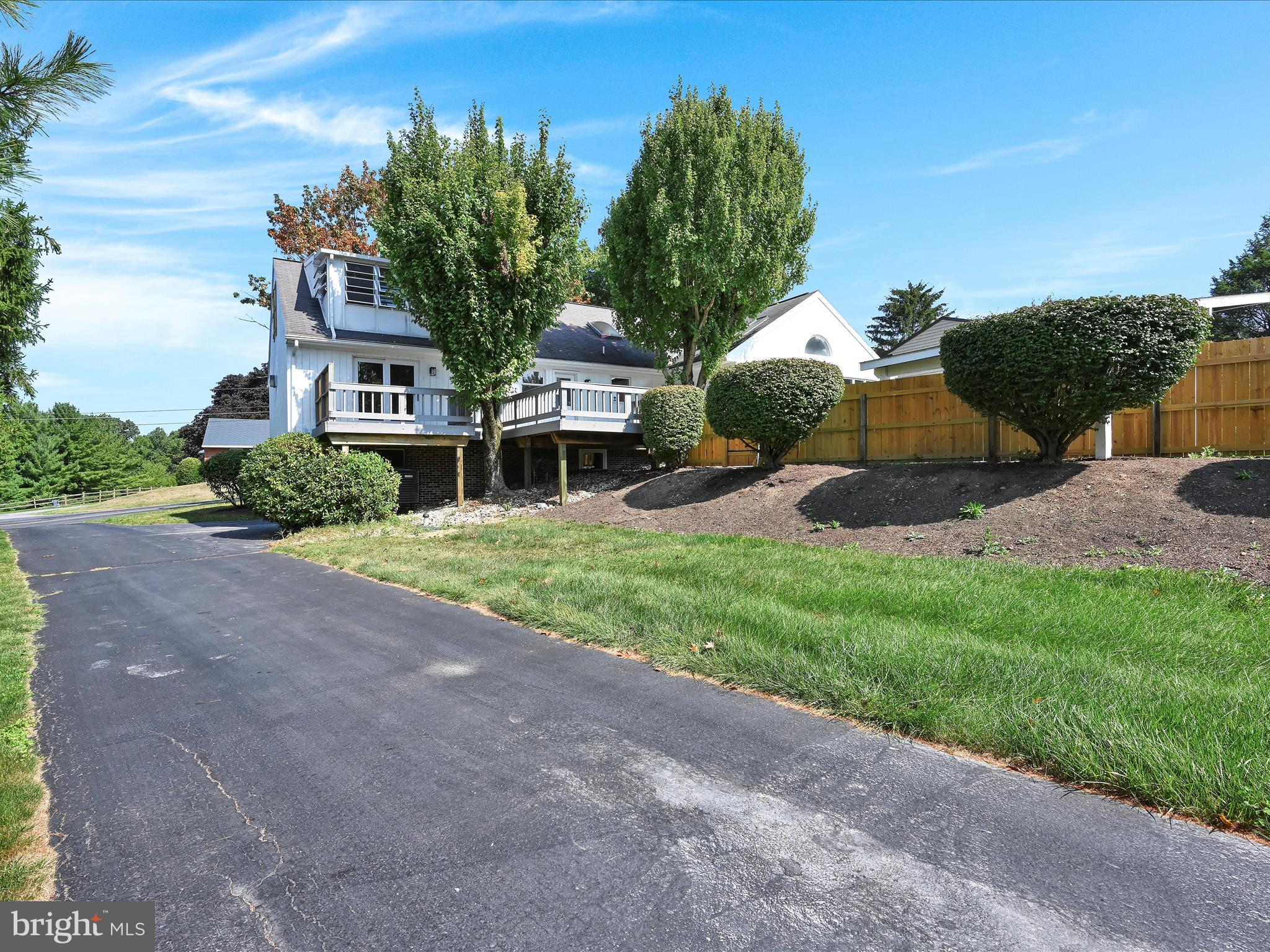 114 Maple Farm Road Ephrata, PA 17522 - Photo 4 of 66 BAB_5572