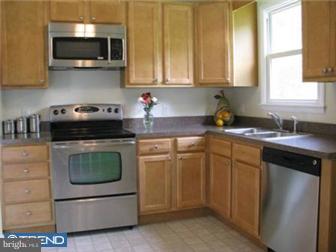 33 Greenridge Road Newark, DE 19711 - Photo 6 of 12 Kitchen