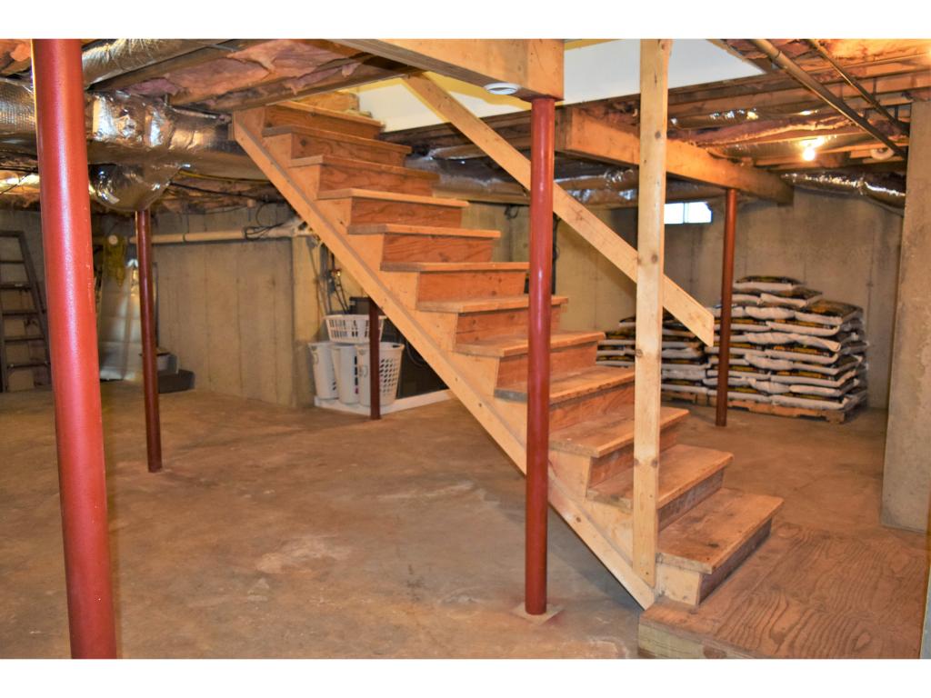 60 Peacham Road Barnstead, NH 03225 - Photo 22 of 34 Gallery Image 22