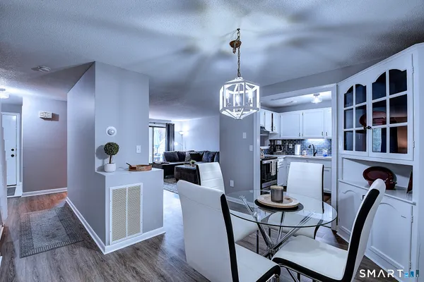 $349,900 | 22 Dutton Pl Way, Unit 22, Glastonbury, CT 06033