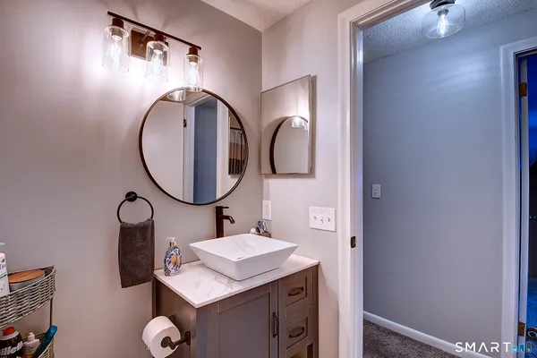 $349,900 | 22 Dutton Pl Way, Unit 22, Glastonbury, CT 06033