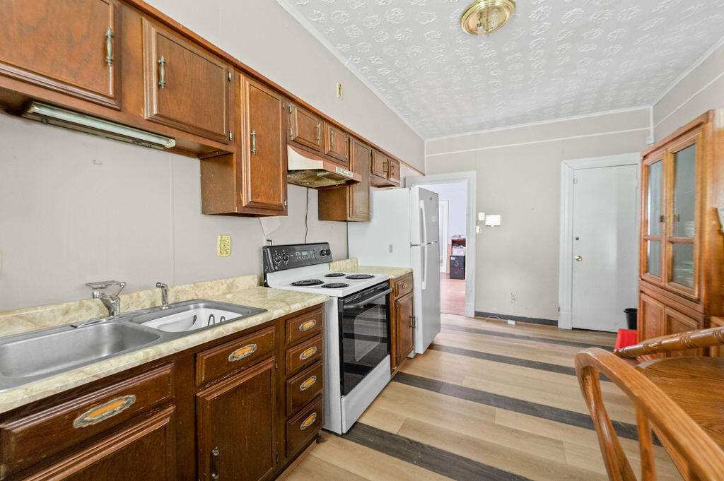 418 Delmar Place Covington, KY 41014 - Photo 10 of 18