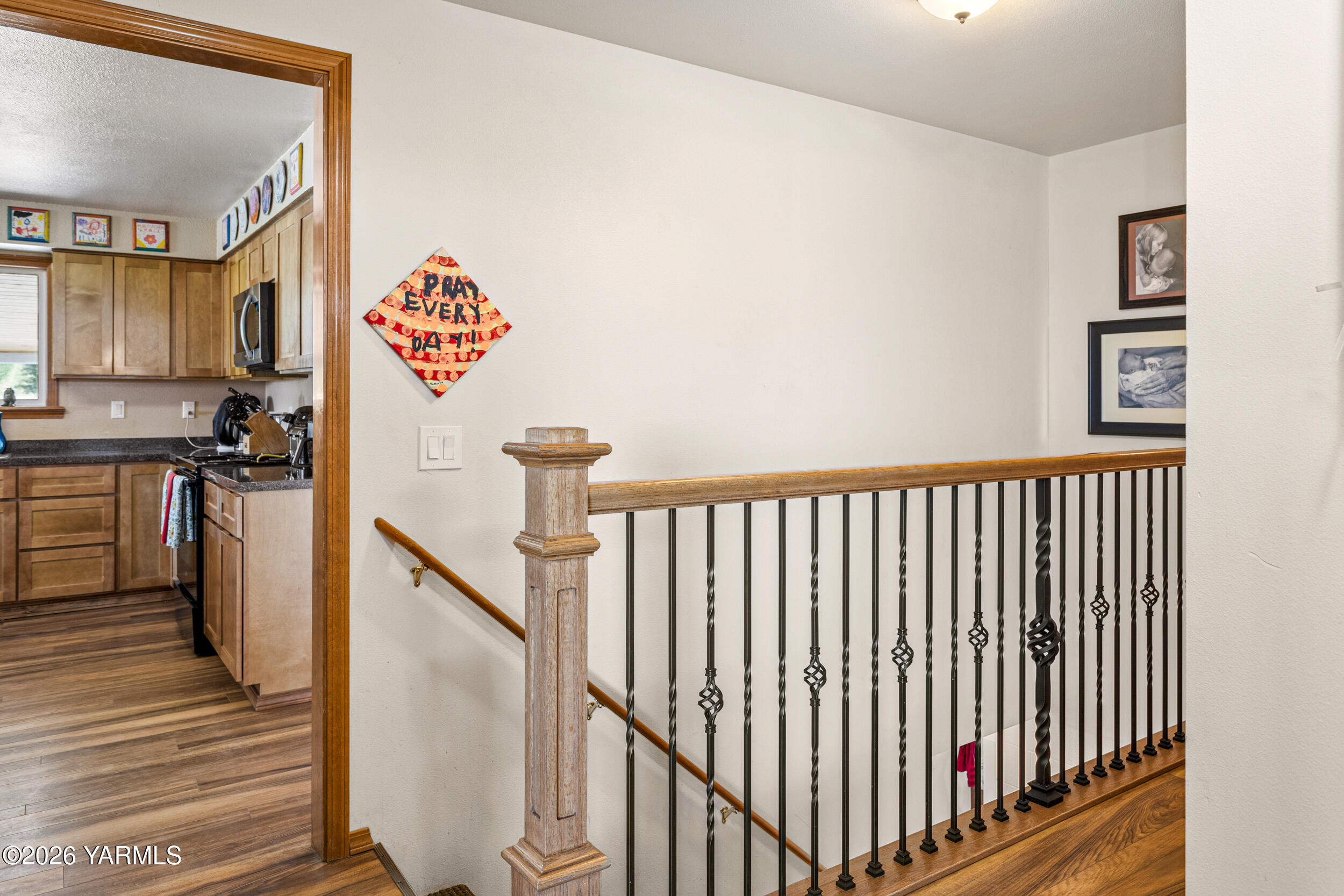 2301 Houghton Road Zillah, WA 98953 - Photo 18 of 34 Stairs to Lower Level
