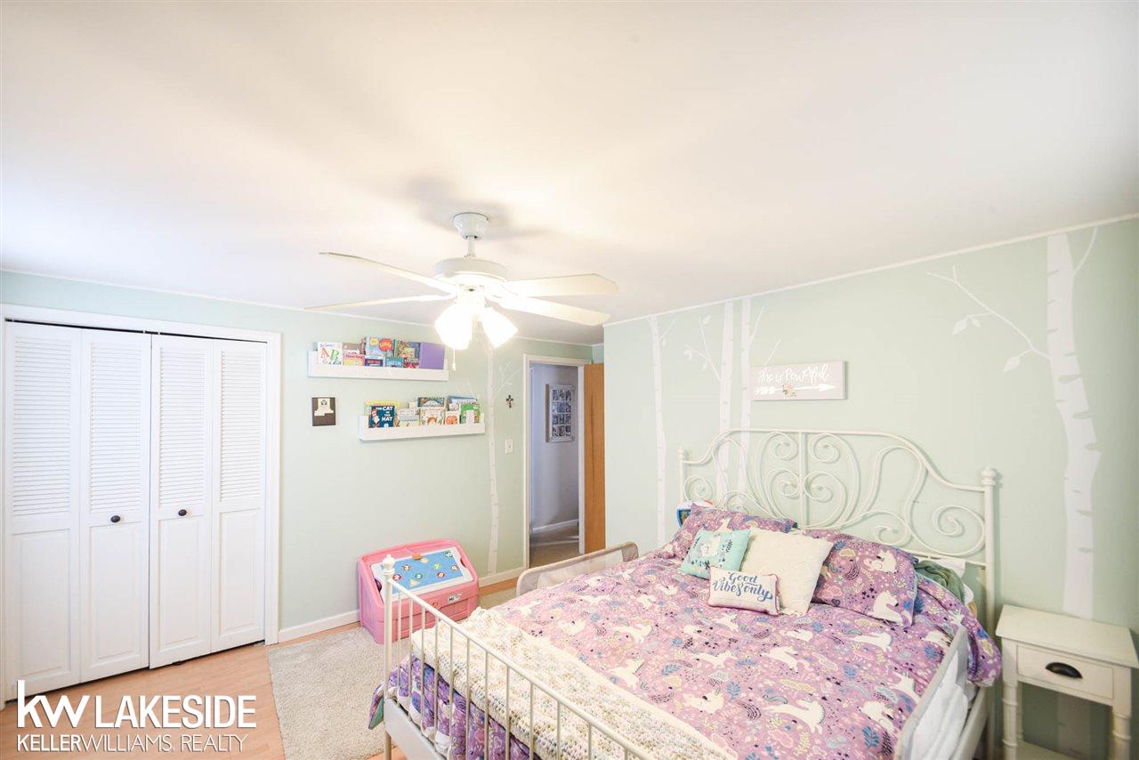 1989 Broadstone Road Grosse Pointe, MI 48236 - Photo 15 of 25 50026896-16.JPG